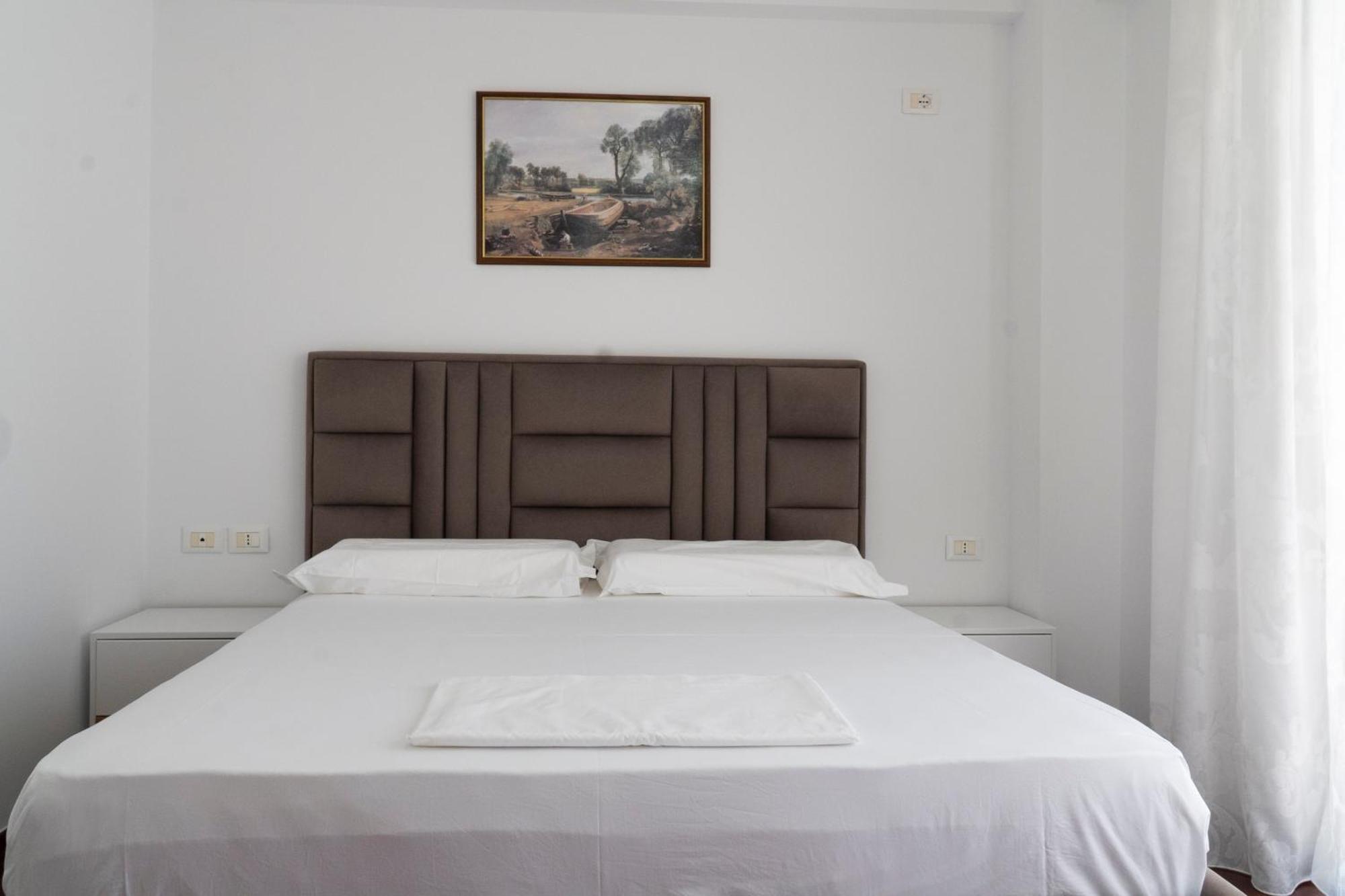 Center Sea View Apartment Sarande Exterior photo