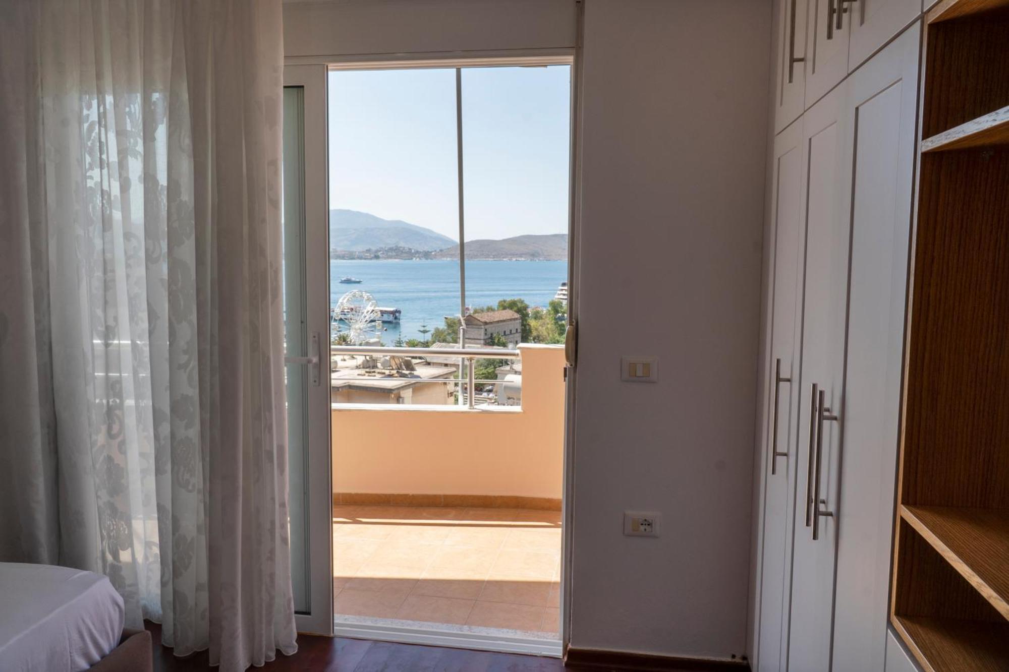 Center Sea View Apartment Sarande Exterior photo